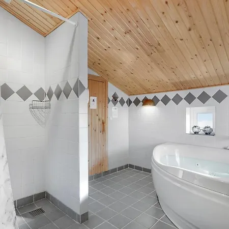 Lovely In Hvide Sande With Sauna 度假居 *